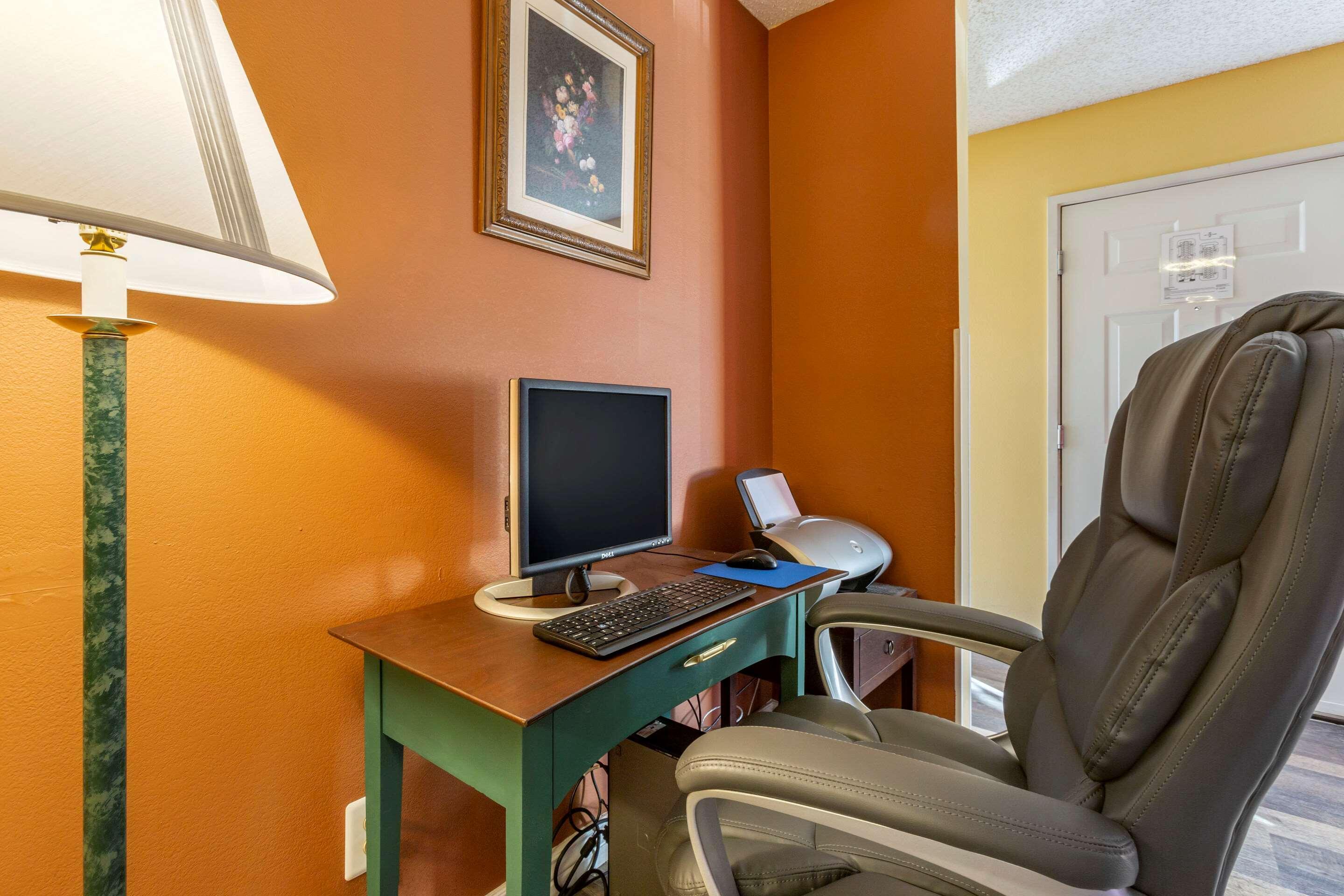 Suburban Studios Albuquerque Midtown - University Luaran gambar