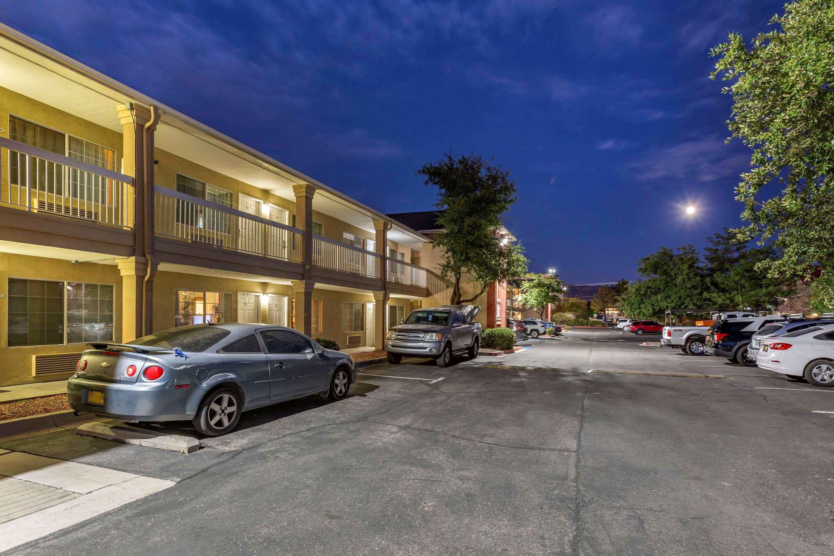 Suburban Studios Albuquerque Midtown - University Luaran gambar