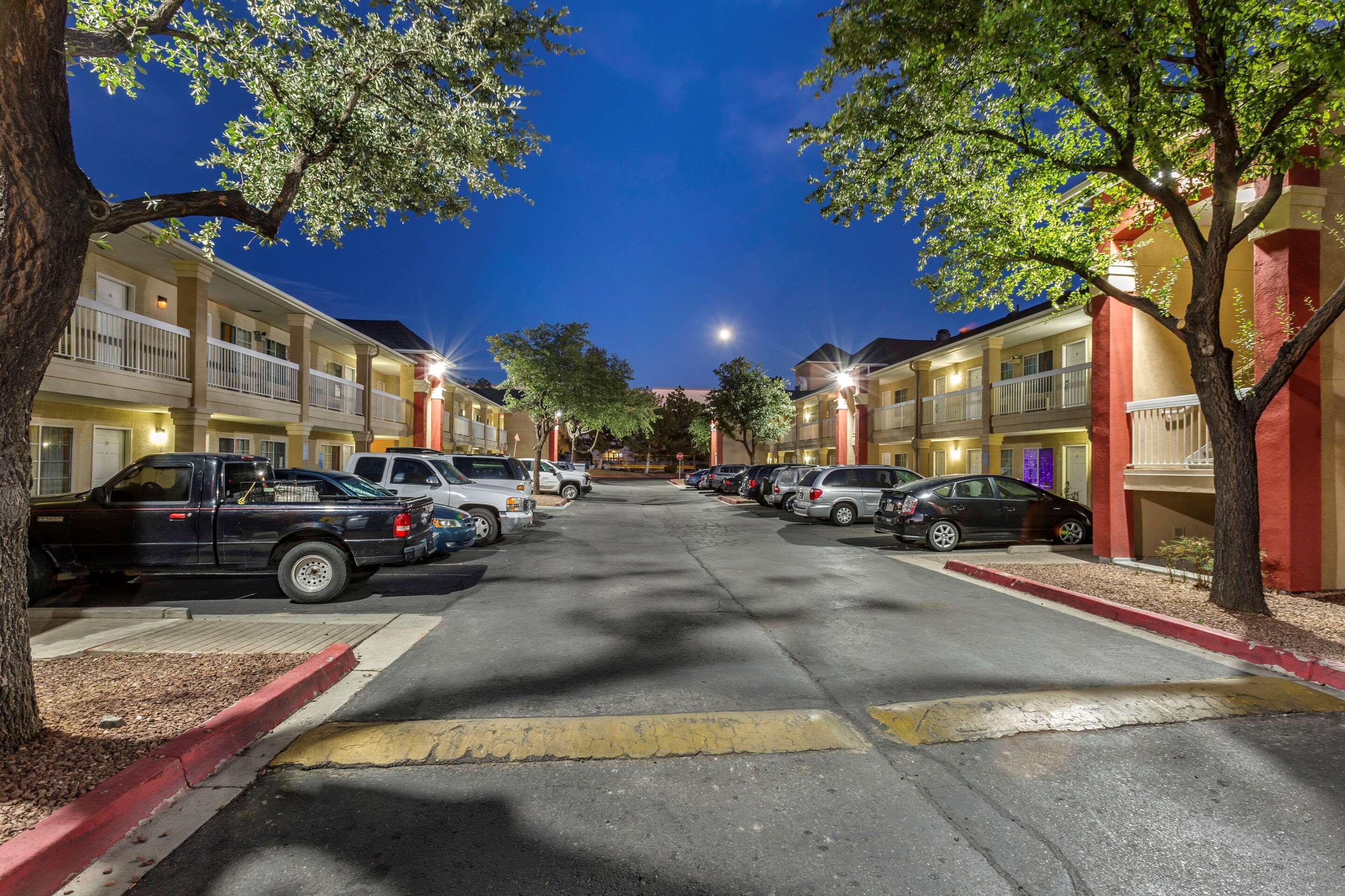 Suburban Studios Albuquerque Midtown - University Luaran gambar